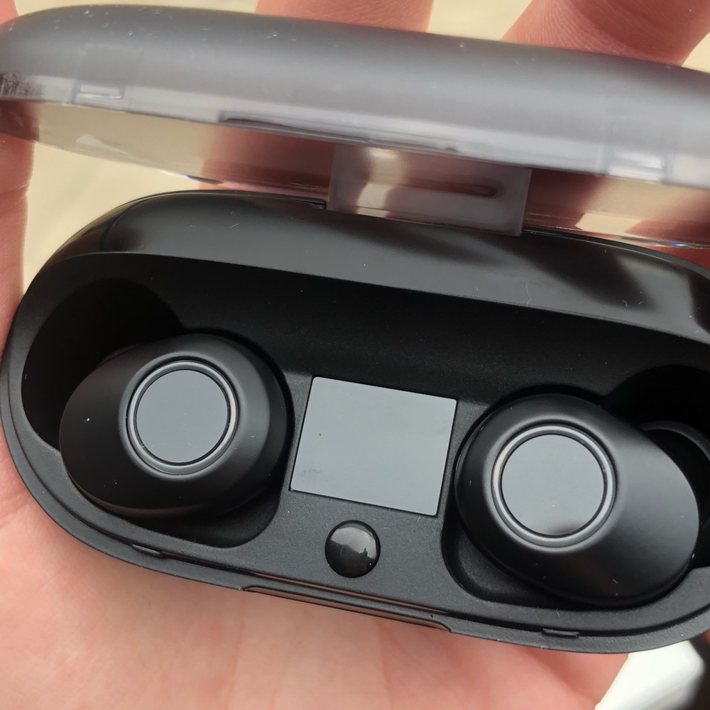 Bluetooth ear buds never used cross posted